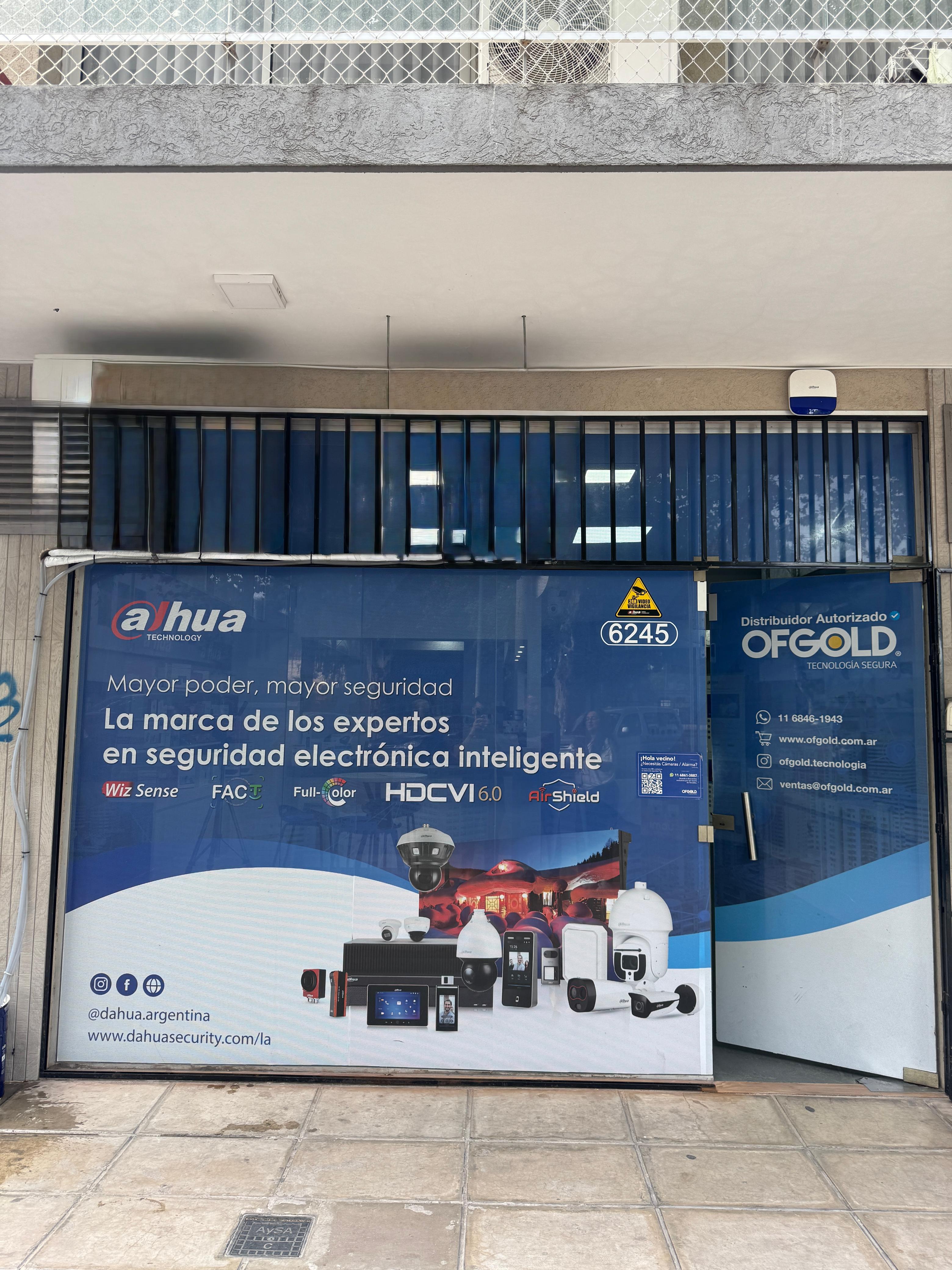 Frente del local OFGOLD en Arregui 6245